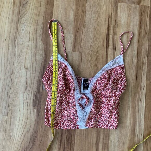 Windsor Cropped Halter Top Small Red Tan Front Tie Closure Lace Trim Rayon New - Picture 3 of 9